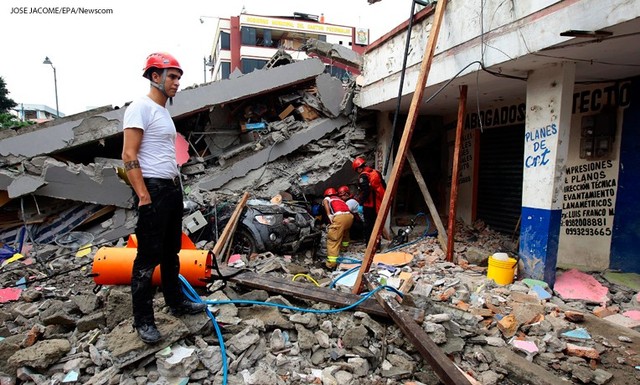 Samaritan's Purse Rushing to Help Ecuador Quake Survivors